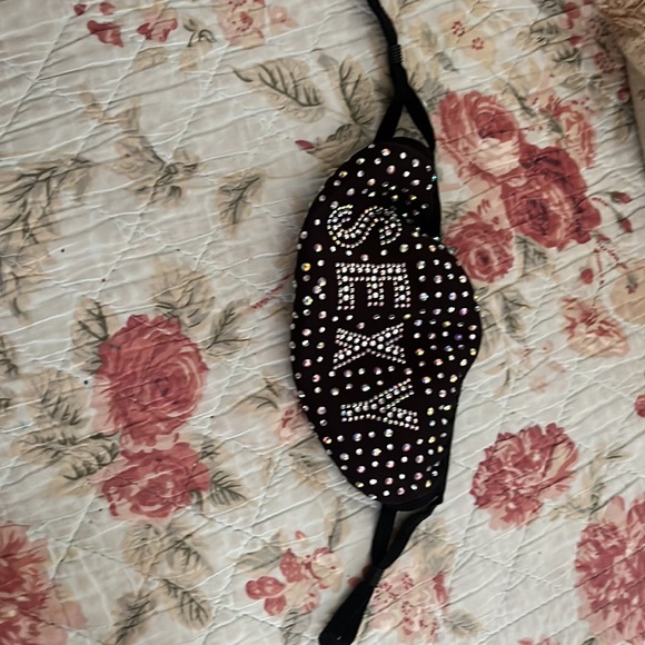 Fabric face mask 😷 w/ rhinestones with the word, "SEXY" - Picture 3 of 3